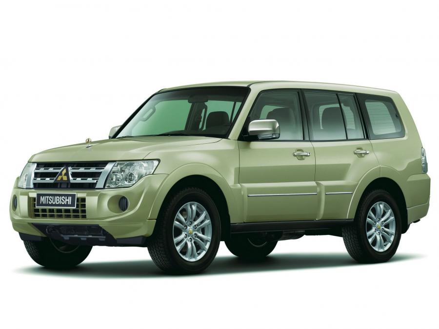  Mitsubishi Pajero 5-Door 2011 года  (фото 15 из 19)